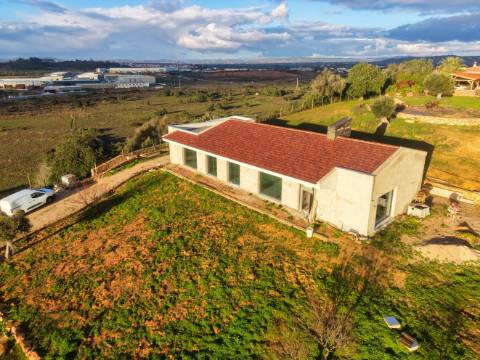 Villa privada com terreno 120.000 m2