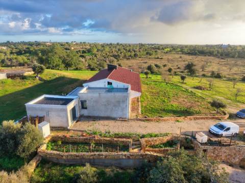 Villa privada com terreno 120.000 m2