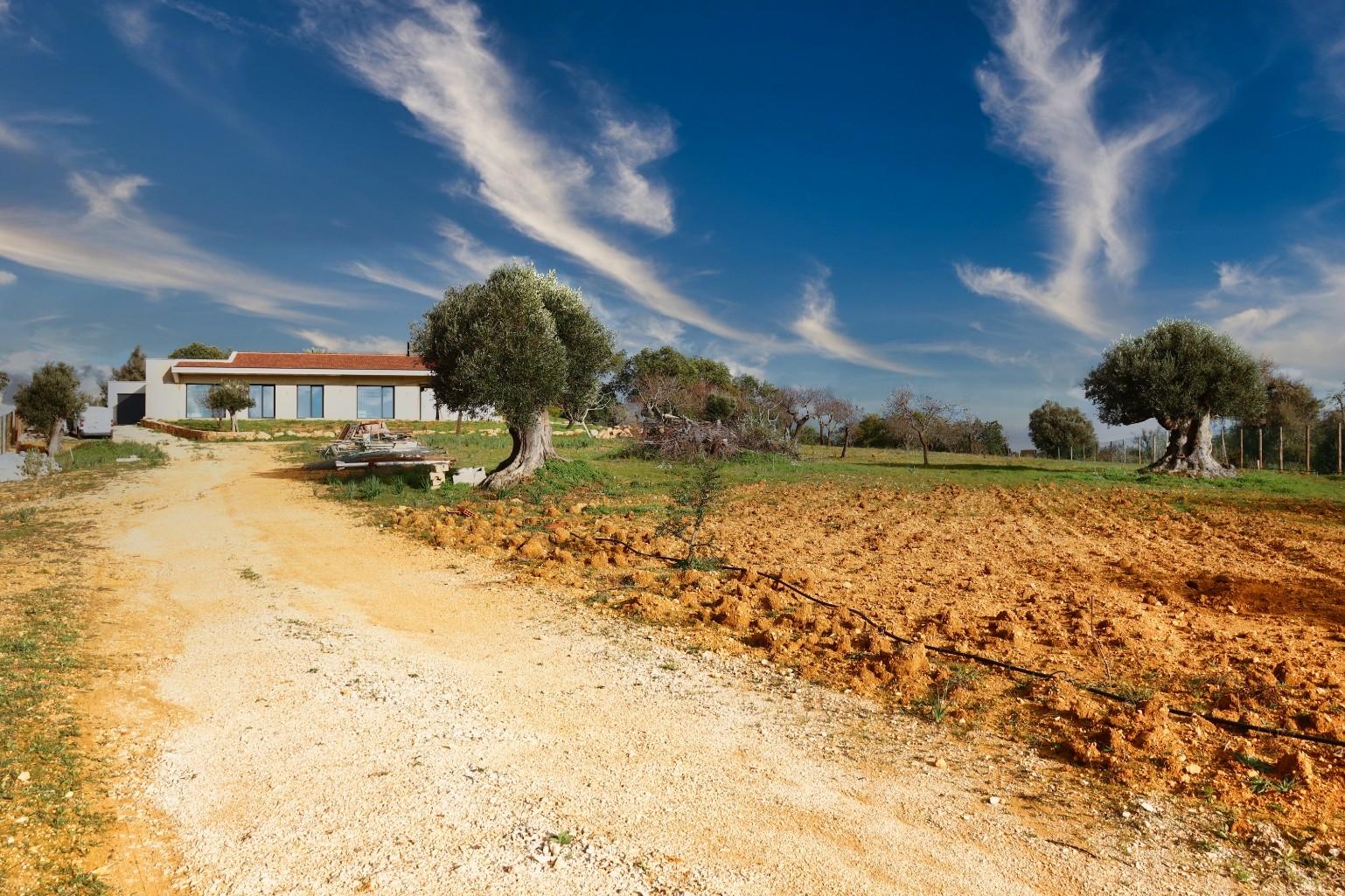 Villa privada com terreno 120.000 m2