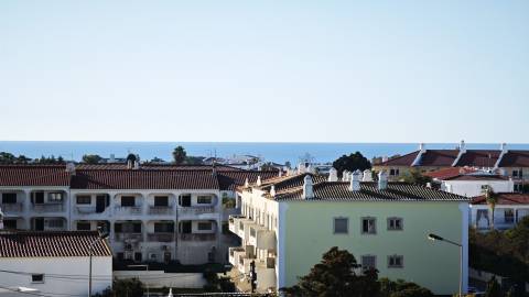 Oportunidade única – Apartamento T1+1 na Correeira – Vista mar