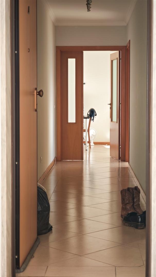 Oportunidade única – Apartamento T1+1 na Correeira – Vista mar