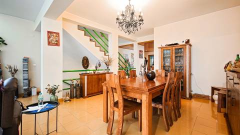 Villa T3 com piscina privada na Marina de Albufeira