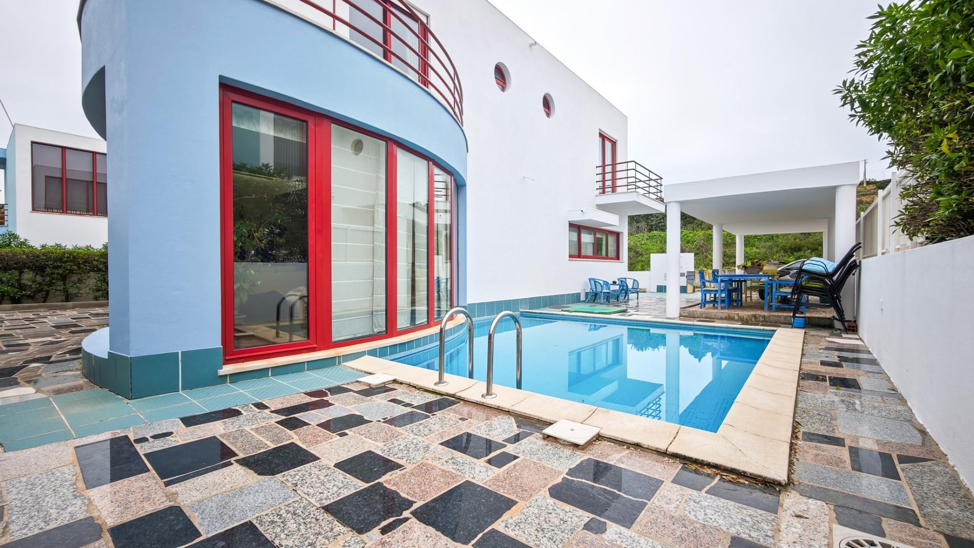 Villa T3 com piscina privada na Marina de Albufeira