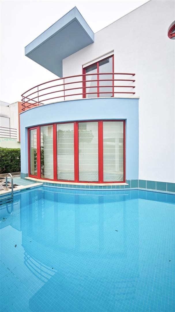 Villa T3 com piscina privada na Marina de Albufeira