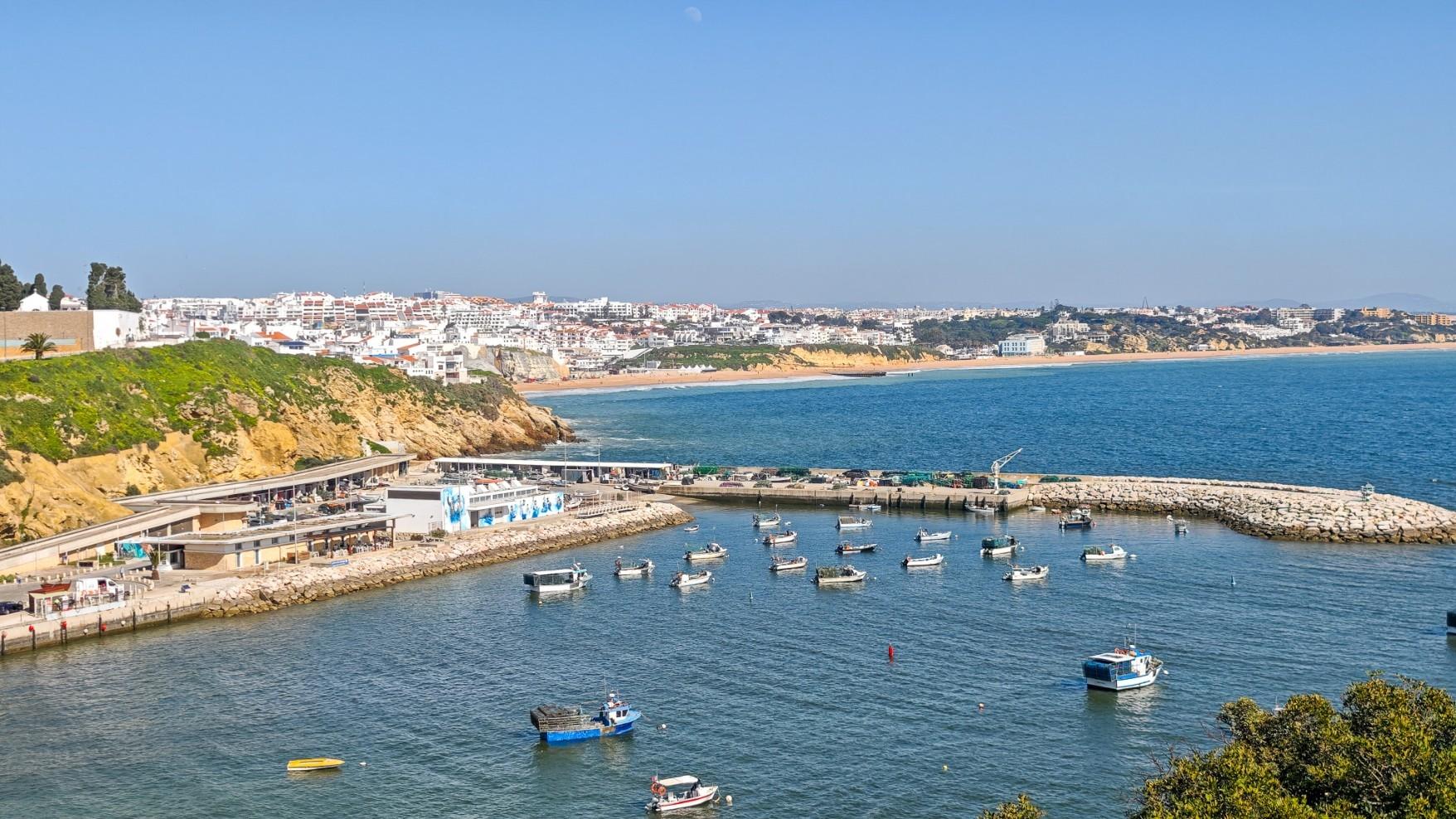 Villa T3 com piscina privada na Marina de Albufeira