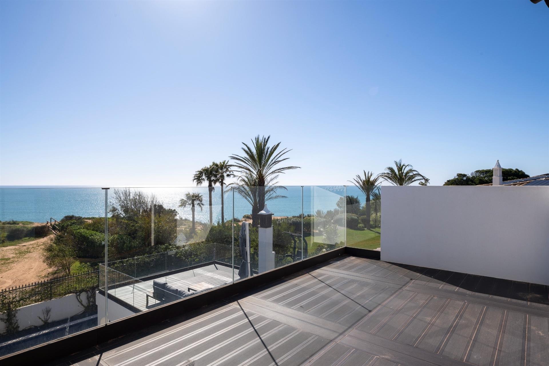 1ª Linha na Praia da Falésia – Villa de Luxo