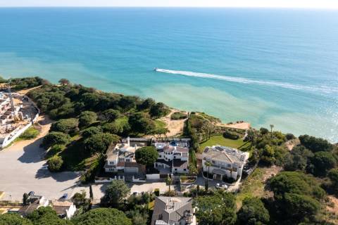 1ª Linha na Praia da Falésia – Villa de Luxo