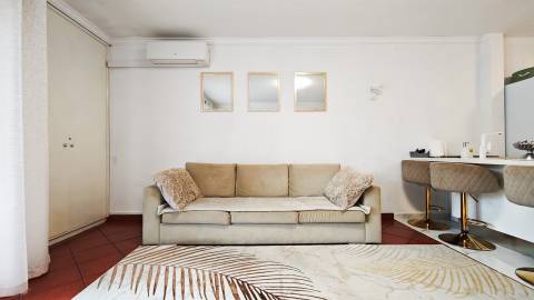 Apartamento remodelado em Albufeira perto de todos os serviços