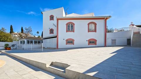 Fantástica moradia privada em localização premium em Albufeira