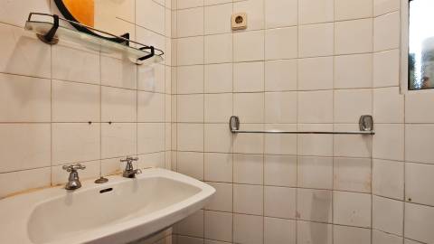 Apartamento T2 em zona central de Albufeira. Bom preço
