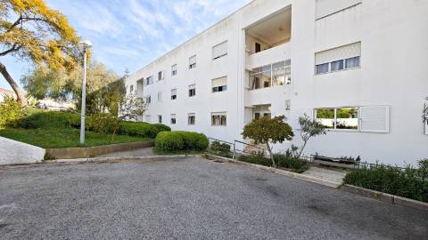 Apartamento T2 em zona central de Albufeira. Bom preço