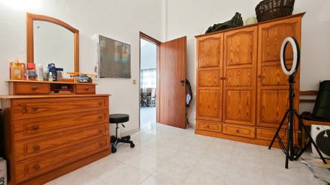 Moradia em lote de 2.587 m2, perto das praias de Quinta do Lago e Vale do Lobo