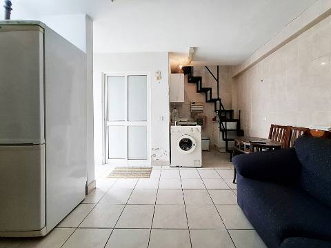 Moradia T2 situada no coração da Guia – excelente oportunidade