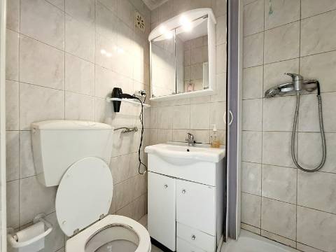 Moradia T2 situada no coração da Guia – excelente oportunidade