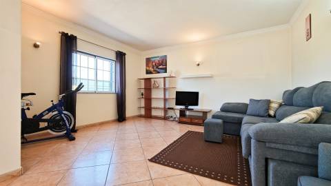 Moradia T3 em lote privado de 1.127 m2 na Guia