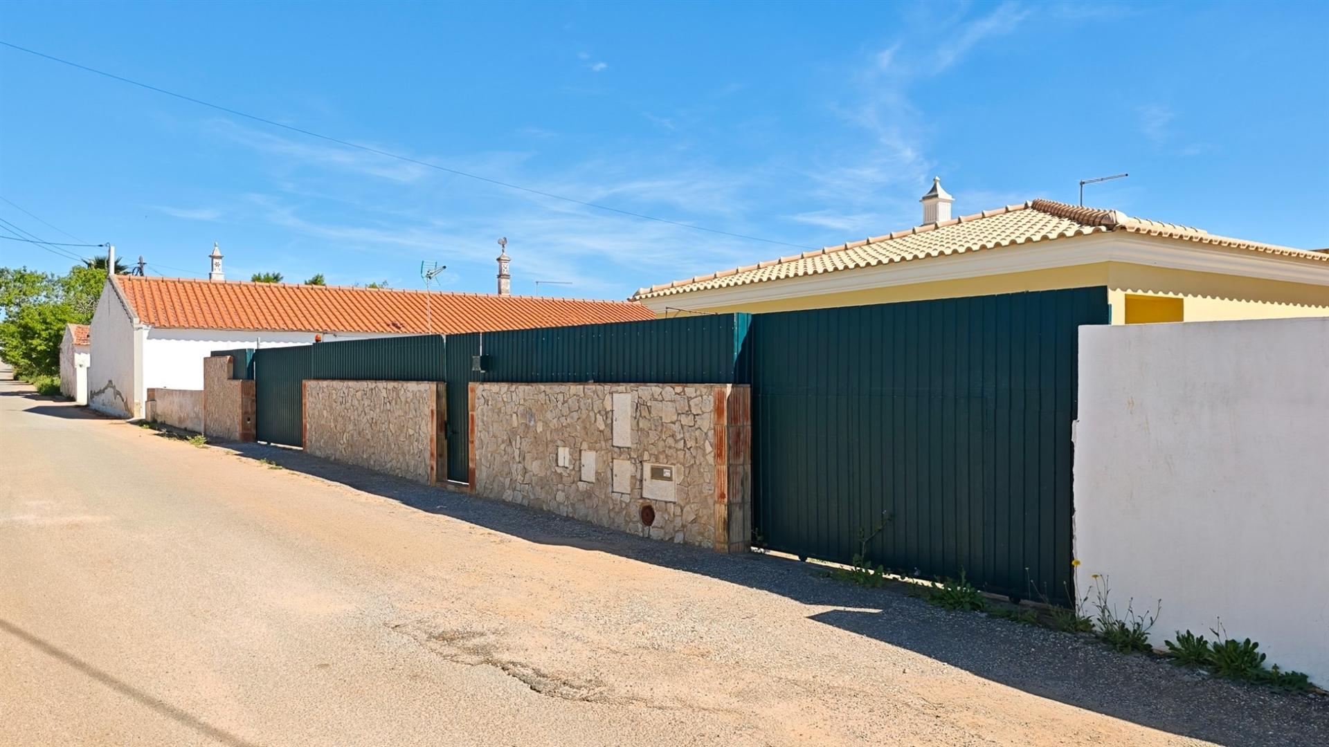 Moradia T3 em lote privado de 1.127 m2 na Guia