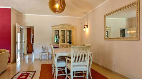 Vilamoura - Villa com 1.000 m2 de lote - Piscina