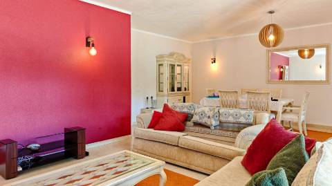 Vilamoura - Villa com 1.000 m2 de lote - Piscina