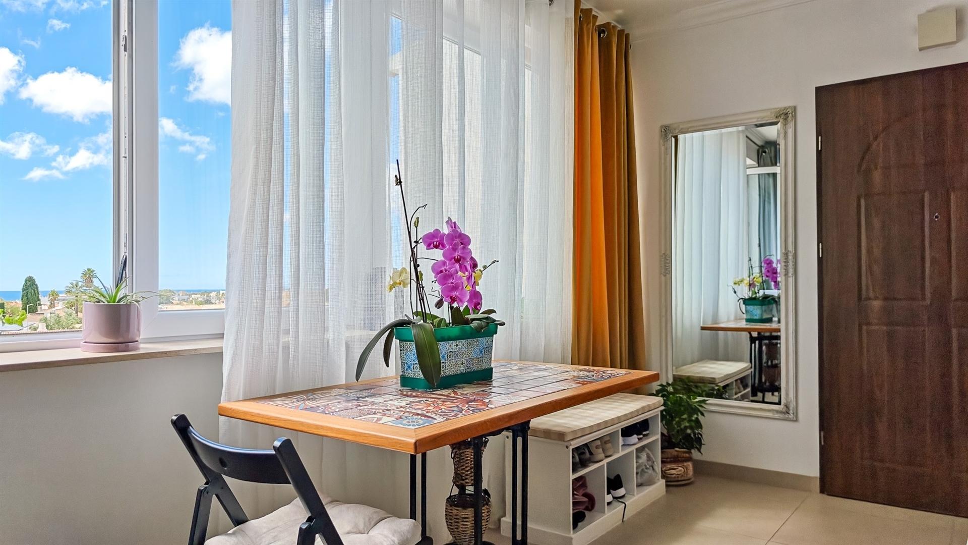 Apartamento T2 no centro de Albufeira, com vista mar