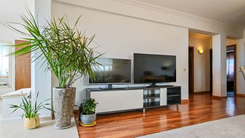 Apartamento T2 no centro de Albufeira, com vista mar