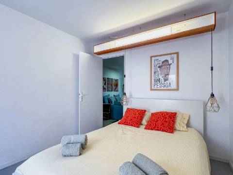 Vilamoura - T1+1 com garagem e jardim Privativo a 200m da Marina