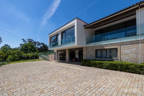 2 Moradias de Luxo com vistas panorâmicas incríveis | Arcos de Valdevez