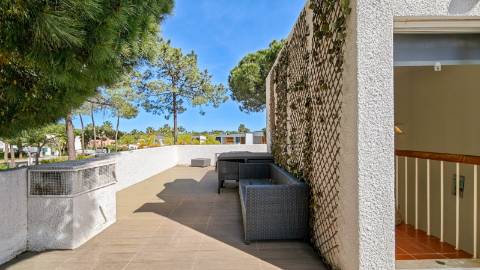 Apartamento T1 com Terraço Rooftop e Vista Mar em Vilamoura