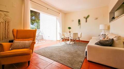 Apartamento T1 com Terraço Rooftop e Vista Mar em Vilamoura