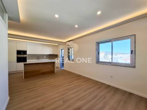 T3 Totalmente Remodelado | Vista Mar | Zona Premium de Loulé