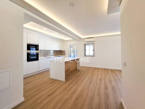 T3 Totalmente Remodelado | Vista Mar | Zona Premium de Loulé