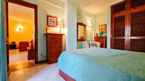 Apartamento T2 com varandas | Piscinas | Garagem