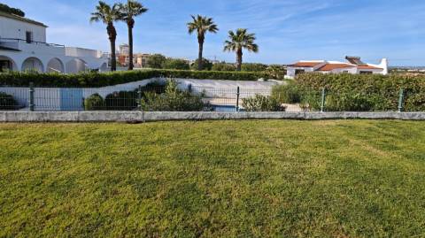 Apartamento T2 com varandas | Piscinas | Garagem