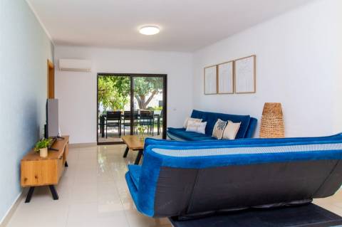 Villa Privada V4 em Lote de 1.404 m² – Vale Navio, Albufeira