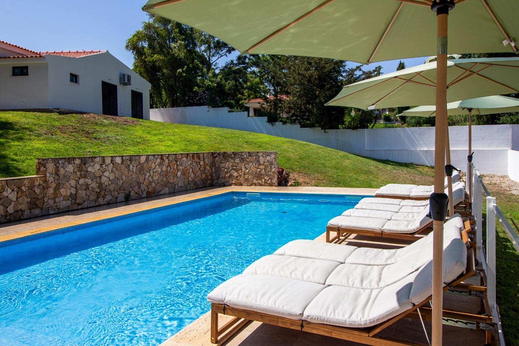 Villa Privada V4 em Lote de 1.404 m² – Vale Navio, Albufeira