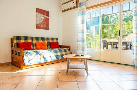 T2 Duplex a 100 metros da Praia da Oura – Quinta Pedra dos Bicos