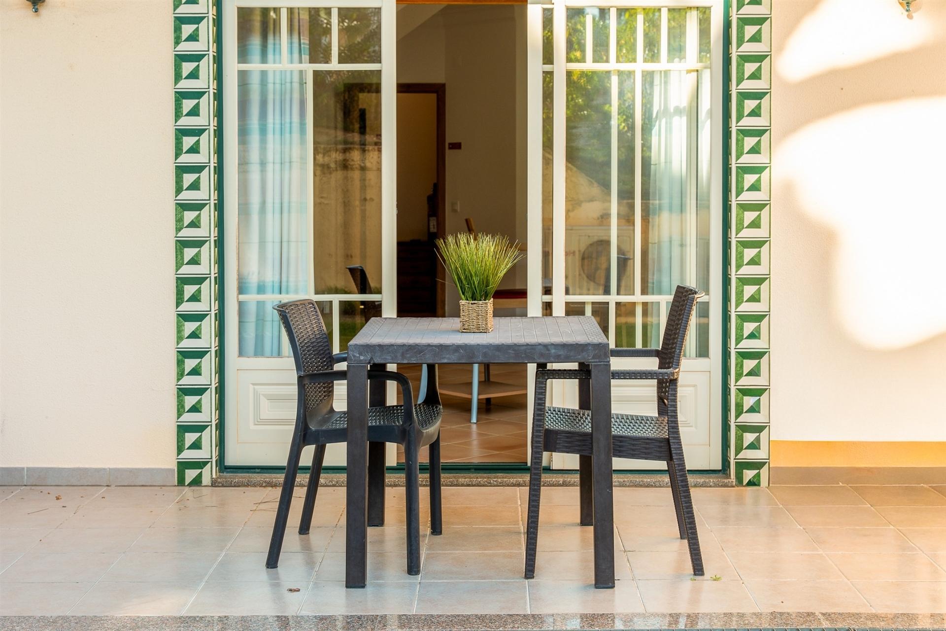 T2 Duplex a 100 metros da Praia da Oura – Quinta Pedra dos Bicos