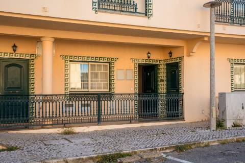 T2 Duplex a 100 metros da Praia da Oura – Quinta Pedra dos Bicos