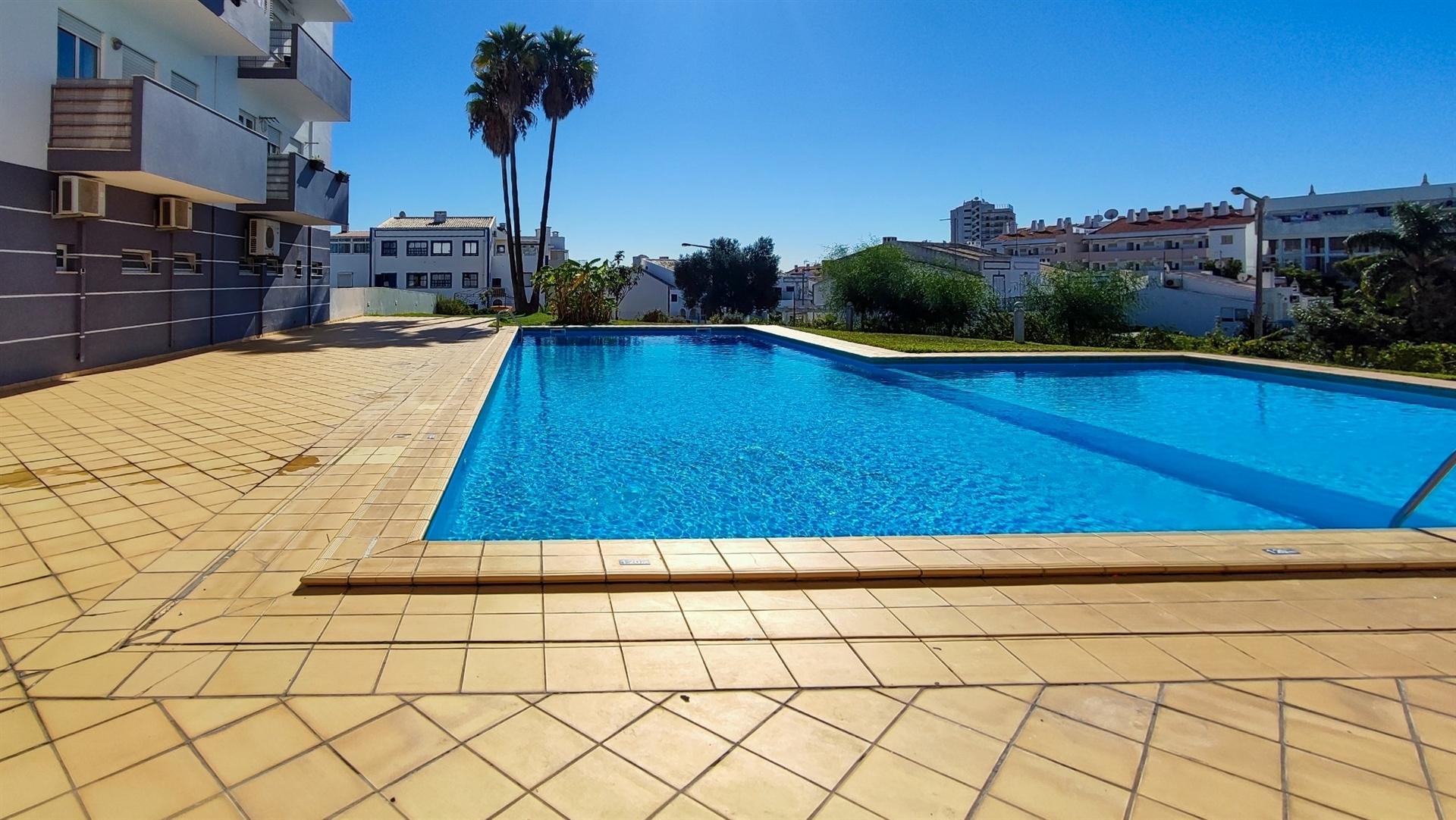 Apartamento T3 com vista mar e terraço