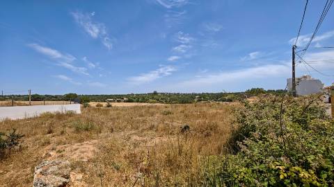 Terreno Urbano com ruína para reconstrução