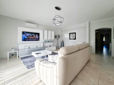 Vilamoura - Moradia V3 em Condomínio Privado Exclusivo