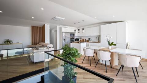 Vista Mar - Exclusiva Penthouse Duplex T2 + 2 em Albufeira