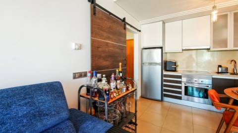 Apartamento com Piscina e Garagem a 800 Metros da Praia