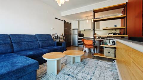 Apartamento com Piscina e Garagem a 800 Metros da Praia