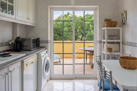 Apartamento T3 em Vilamoura com vista para Campo de Golfe e Piscina