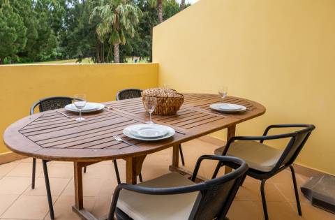 Apartamento T3 em Vilamoura com vista para Campo de Golfe e Piscina