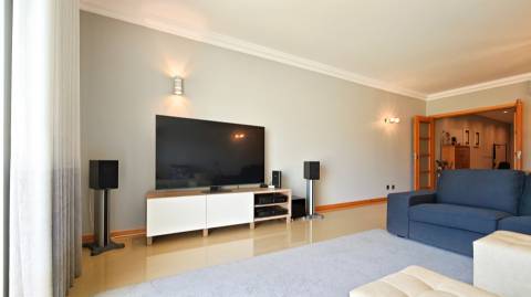 Moradia T2 Venda em Albufeira e Olhos de Água,Albufeira