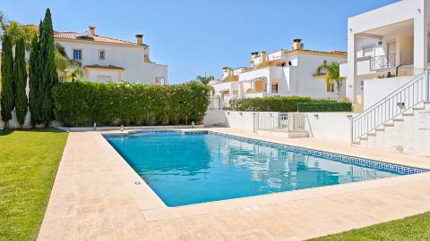 Moradia T2 Venda em Albufeira e Olhos de Água,Albufeira