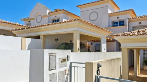 Moradia T2 Venda em Albufeira e Olhos de Água,Albufeira