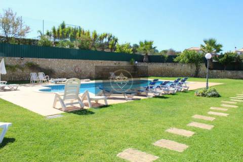 Moradia T2 +1 com piscina nos Caliços - Albufeira