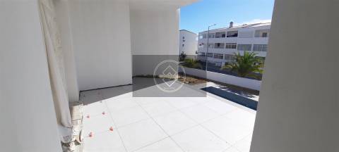Moradia T4 com piscina em construção - Albufeira